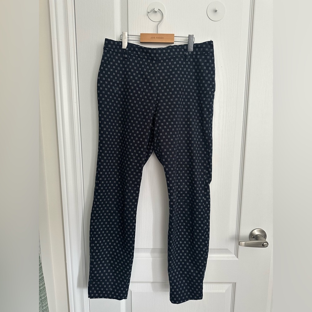 Stretchy ankle length trousers